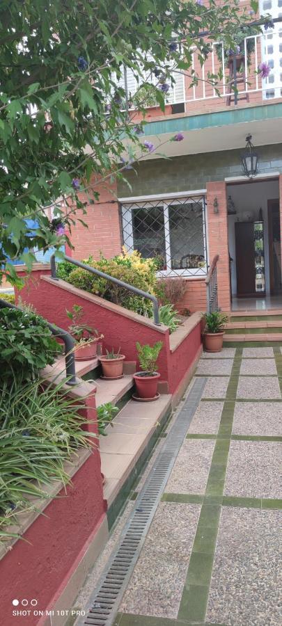 Rooms Pineda Пинеда-де-Мар Экстерьер фото