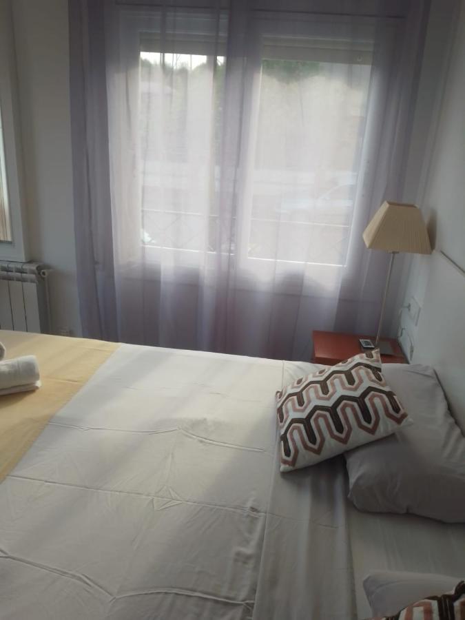 Rooms Pineda Пинеда-де-Мар Экстерьер фото