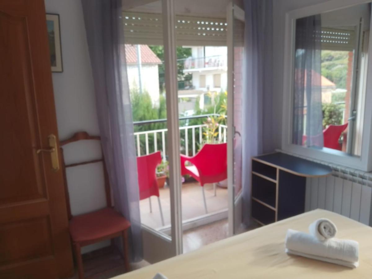 Rooms Pineda Пинеда-де-Мар Экстерьер фото