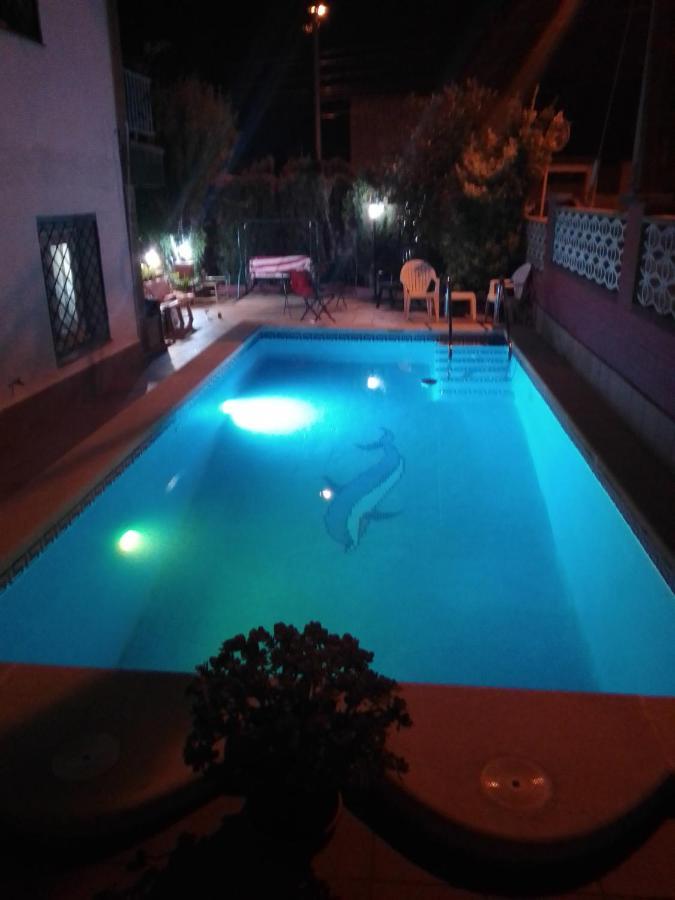 Rooms Pineda Пинеда-де-Мар Экстерьер фото