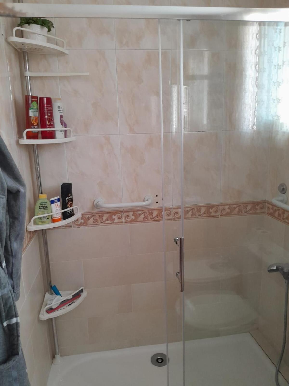 Rooms Pineda Пинеда-де-Мар Экстерьер фото