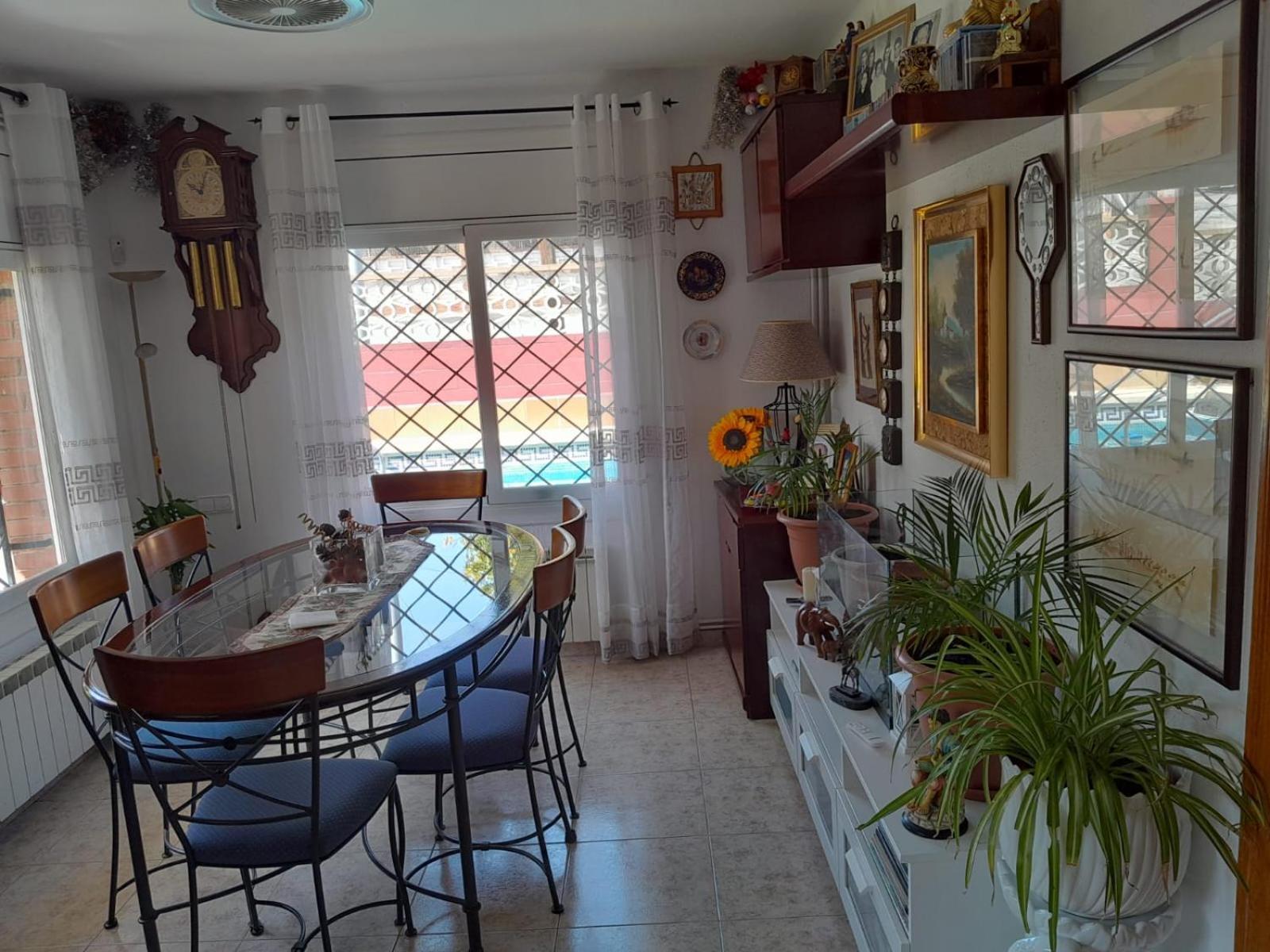 Rooms Pineda Пинеда-де-Мар Экстерьер фото